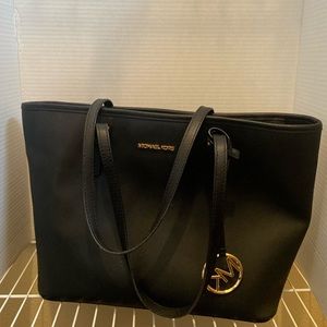 michaels kors purse